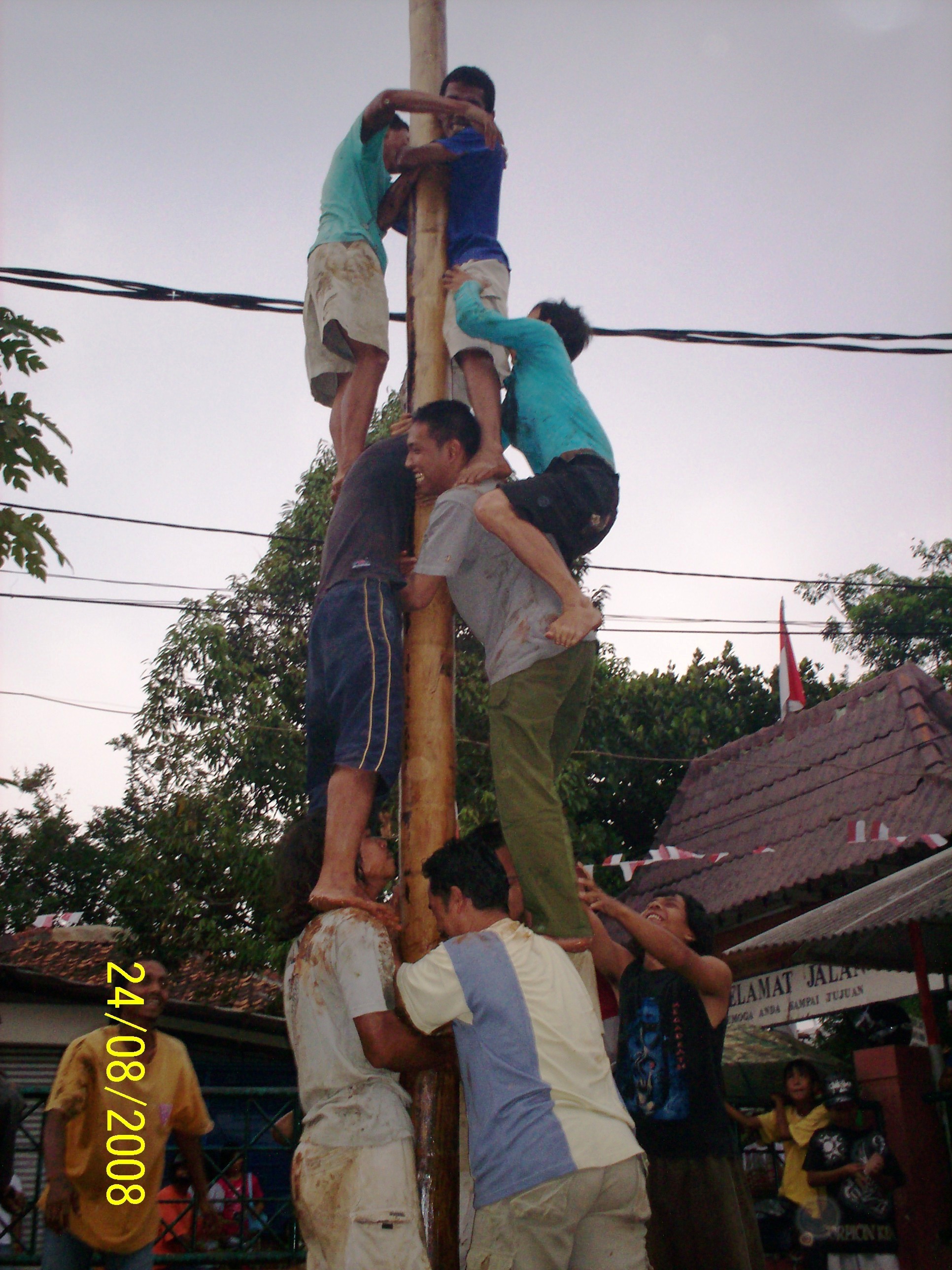 Pengalaman Menjadi Ketua Panitia HUT RI Tingkat RT 2 Oleh Dwiki