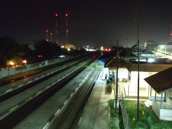 Stasiun Haurgeulis Terbaru Susahnya Pulang ke Kampung Halaman.. - Kompasiana.com