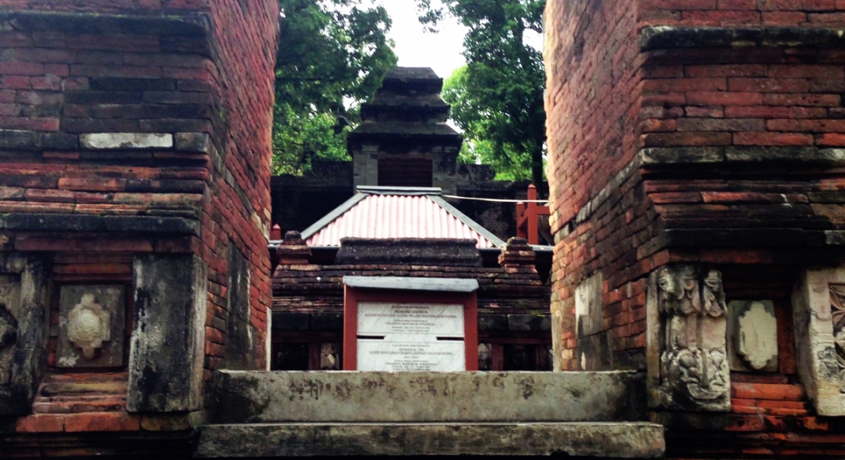 Jejak Pelancong Nusantara Wisata Ziarah Makam Raja Raja Jejak Pelancong Nusantara Wisata Ziarah Makam Raja Raja