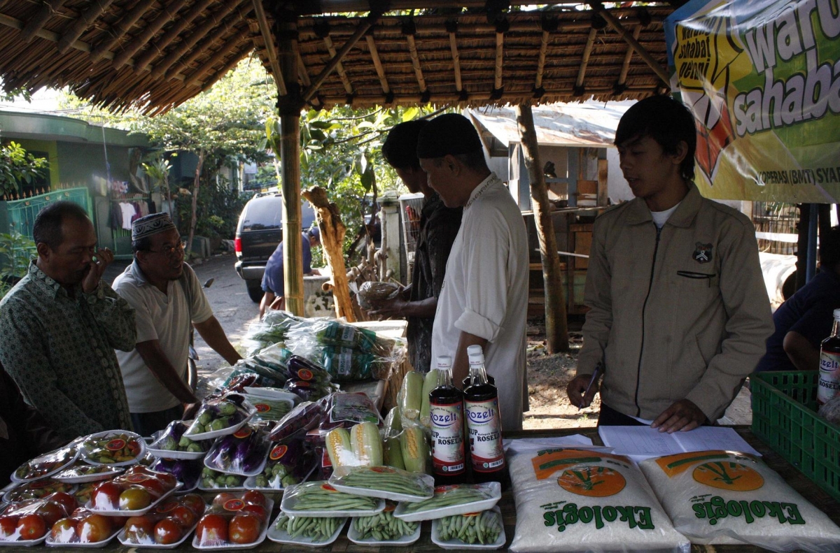 Warung Tani: Pusat Jajan Organik Warga Kuripan Kidul