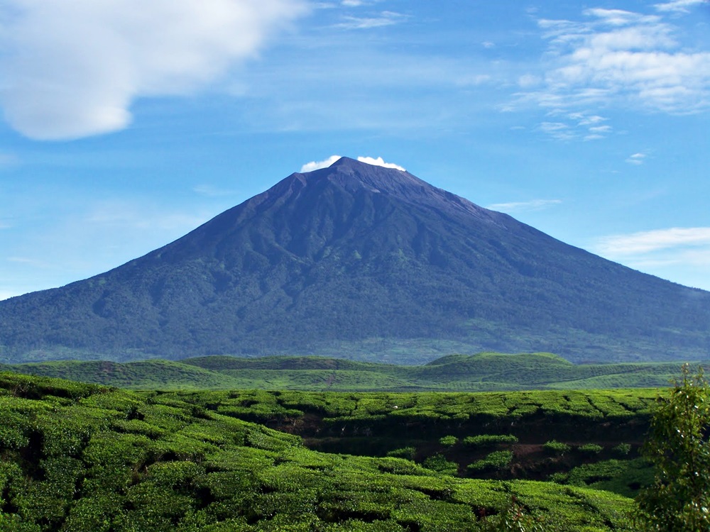 Puisi Keindahan  Gunung  Semeru Kumpulan Puisi Terbaik