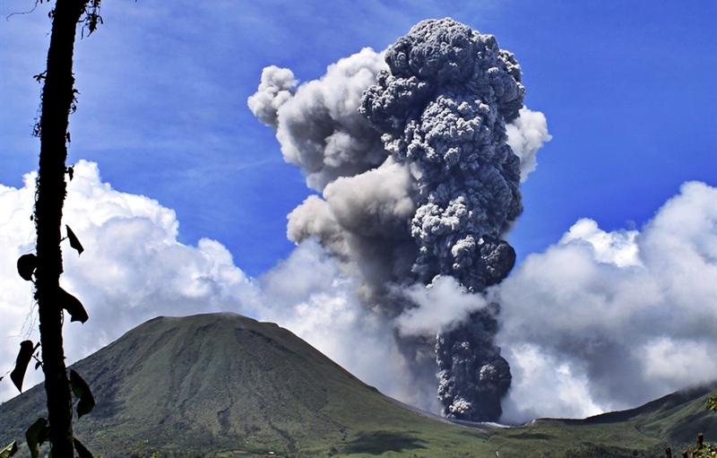 gunung merapi meletus 2015