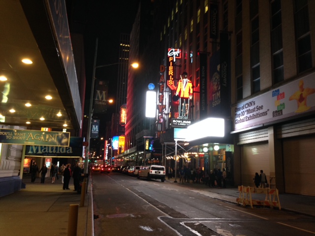 Pedagang Kaki Lima, Narkoba dan Seks di Manhattan oleh Pedagang Kaki Lima, Narkoba dan Seks di Manhattan oleh