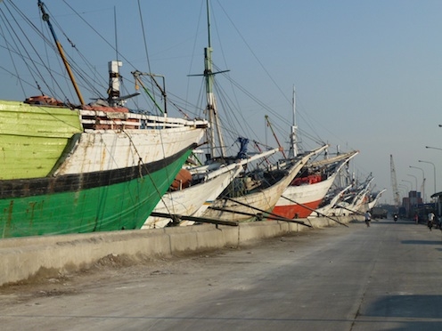 Berjalan jalan ke Pelabuhan Sunda Kelapa dan Sekitarnya Berjalan jalan ke Pelabuhan Sunda Kelapa dan Sekitarnya