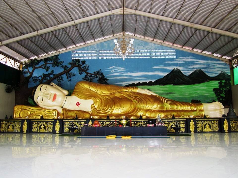 Perjalanan Mencari Kitab Suci ke Vihara Buddha Dharma & 8 Pho Sat -  Kompasiana.com