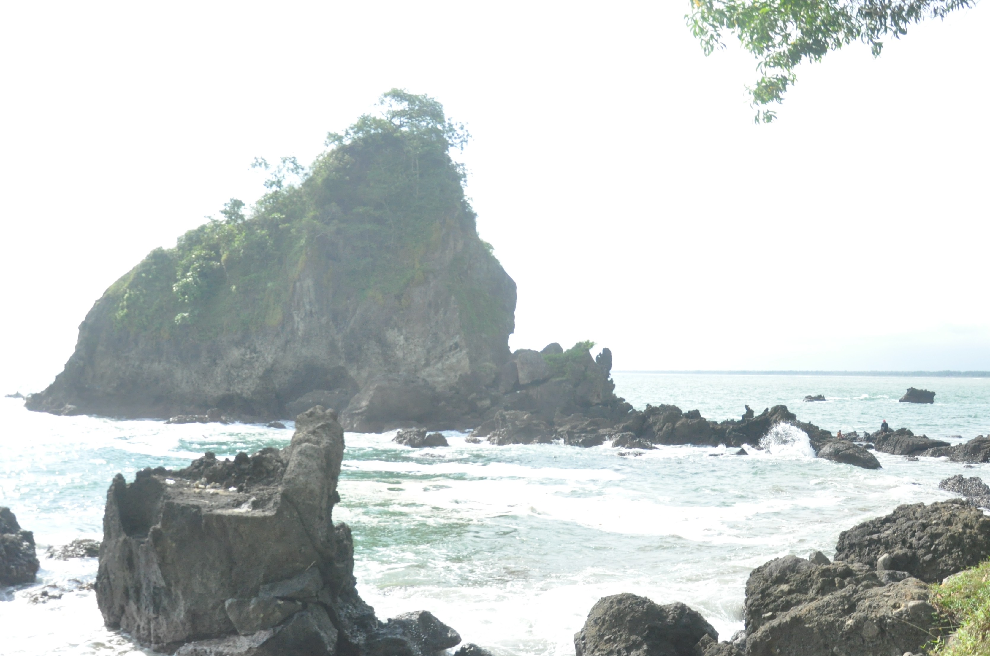 Pantai Karang Agung Pantai Eksotik Yang Tersembunyi