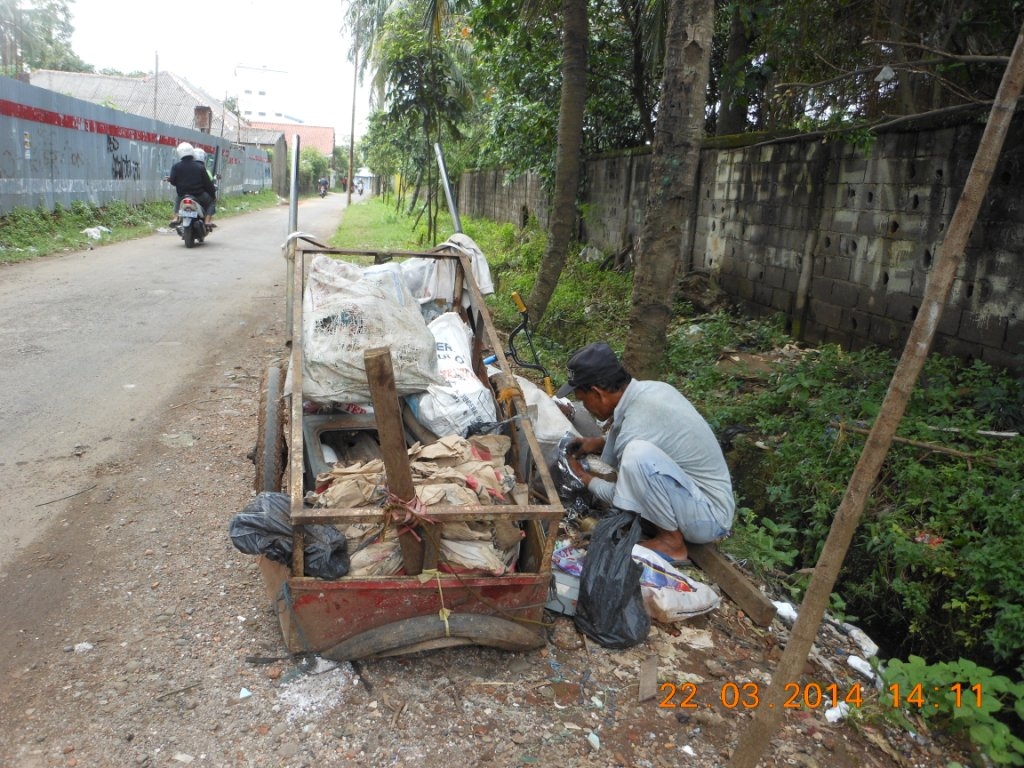 Sampah Rumah Tangga Bukan Berarti Tak Ekonomis  Sampah Rumah Tangga Bukan Berarti Tak Ekonomis